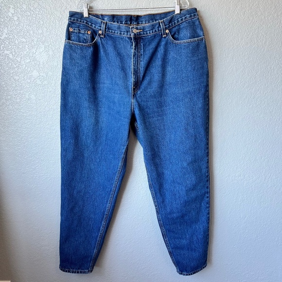 Levi's Denim - Levi’s  550 Relaxed Fit Women’s Taper Leg Medium Wash Jeans